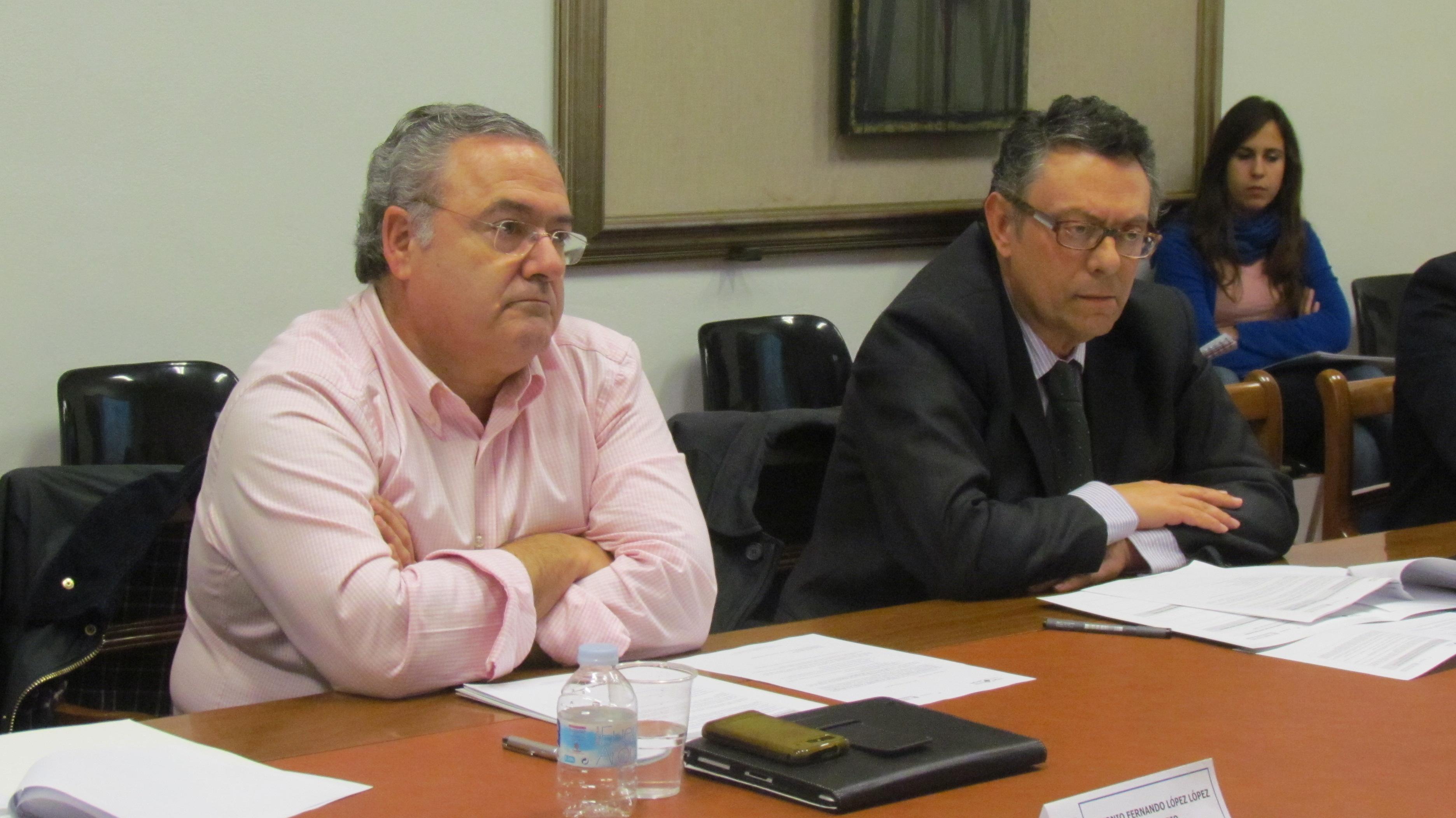 Francisco Quesada (Diputación/Colegio de Aparejadores) y Tomás Pérez (ENDESA)