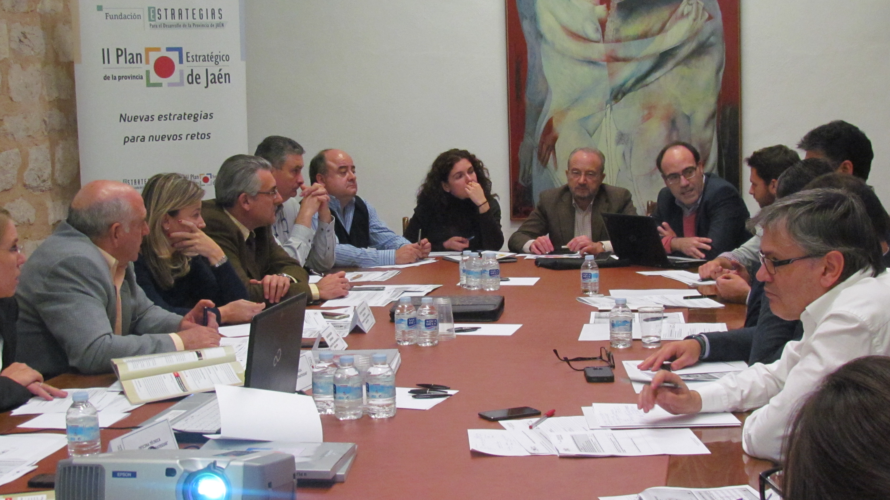 Miembros de la comisión de seguimiento e impulso de la Estrategia 6 durante la reunión