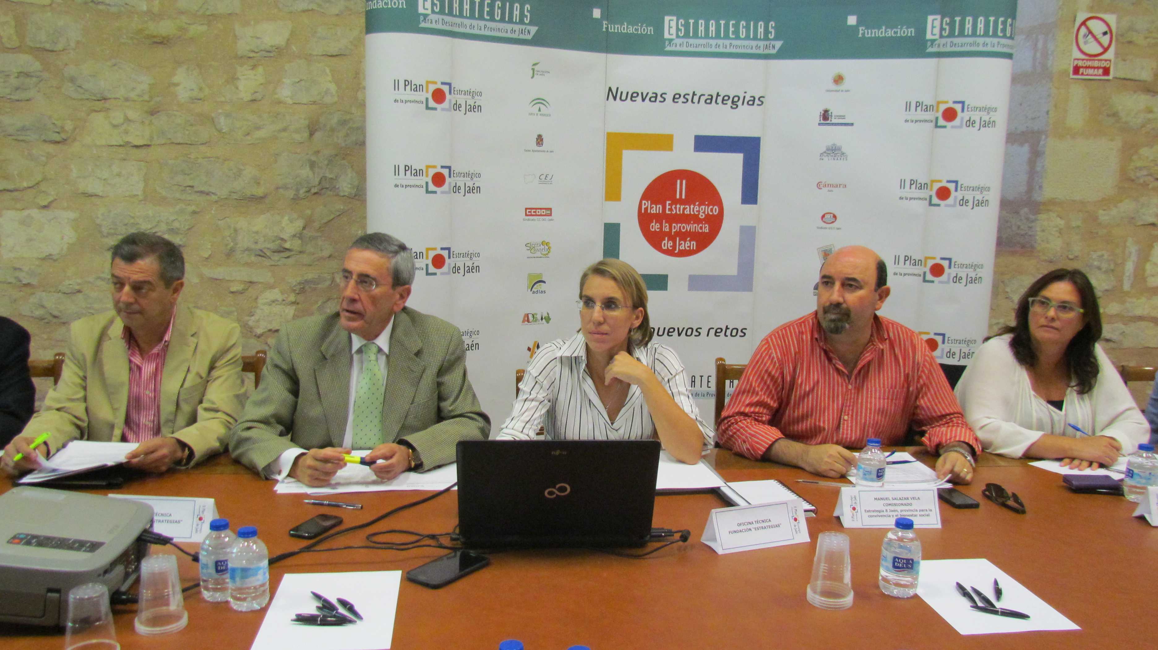 Antonio Valle (Subdelegación del Gobierno), A. Martín Mesa, I. Herrador, Manuel Salazar (UGT) y Celestina Martínez (Diputación)