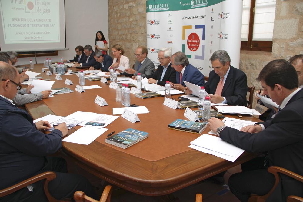 Miembros del Patronato durante la reunión