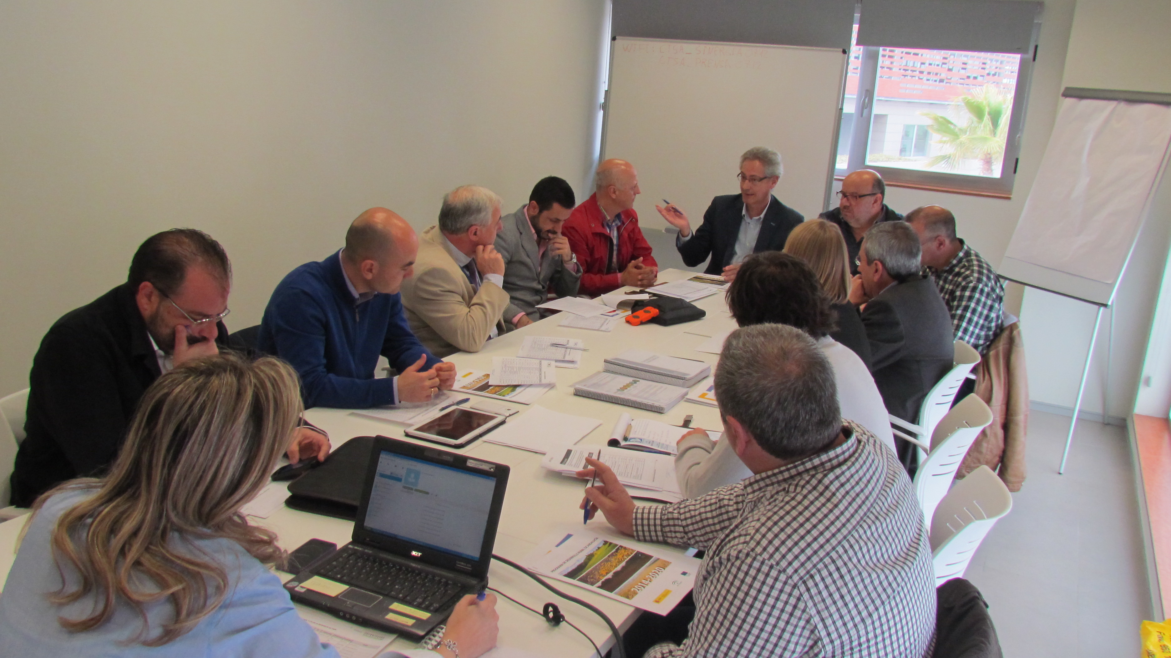 Asistentes a la sesión de trabajo convocada por la Oficina Técnica de la Fundación 