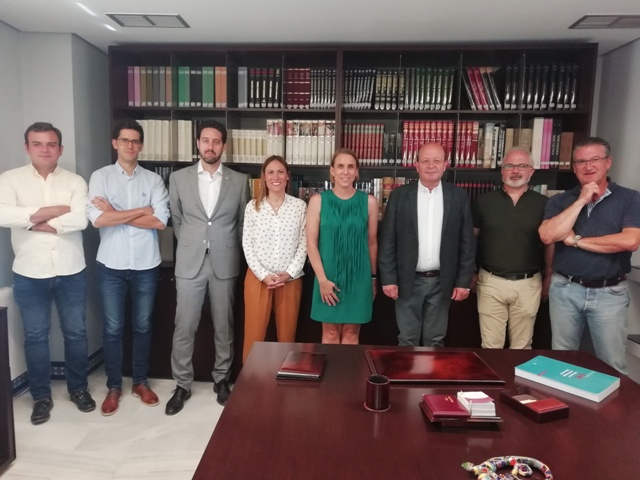 Con la junta directiva del Colegio Oficial de Arquitectos de Jaén