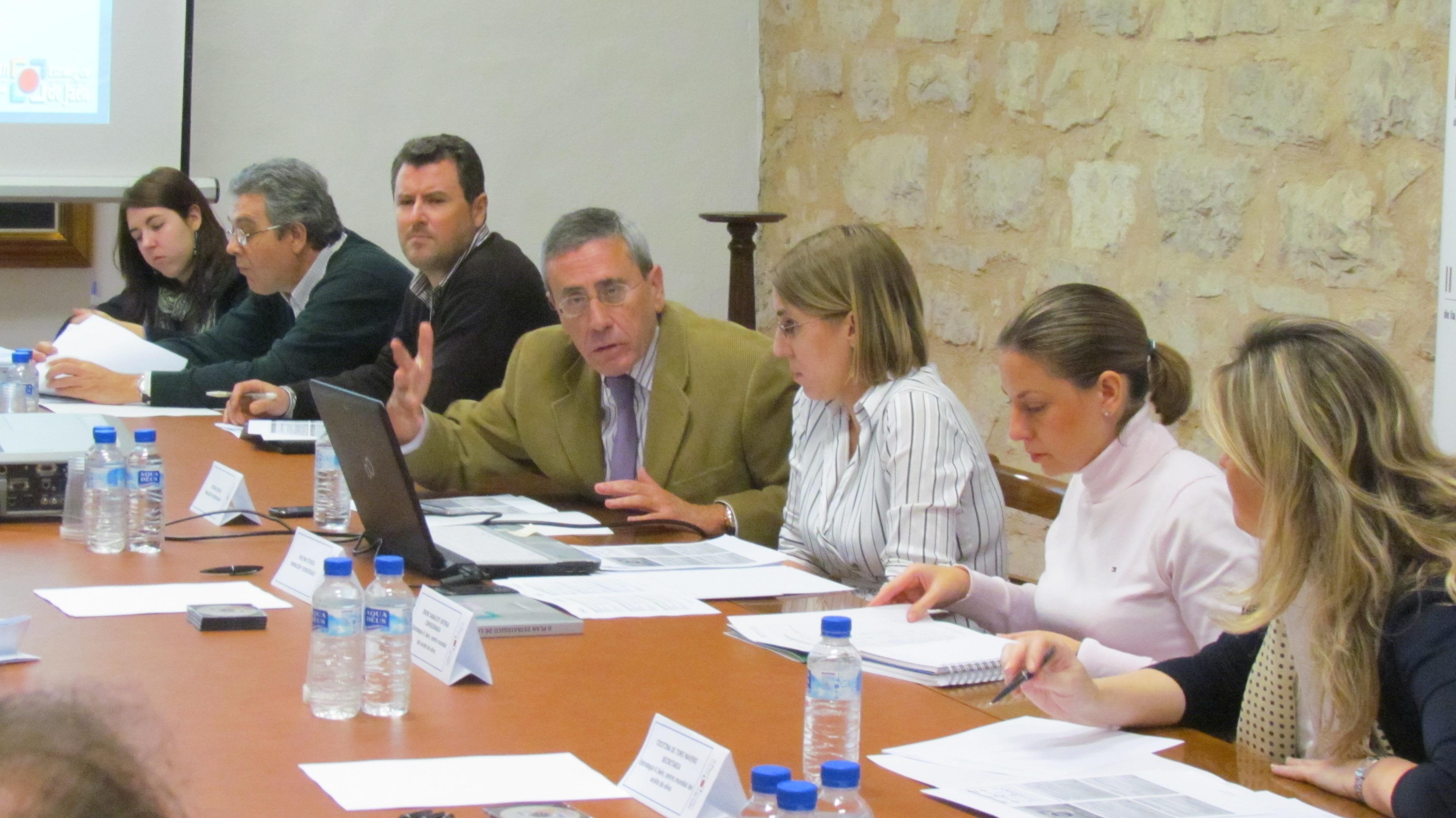 Intervención de Antonio Martín Mesa durante la reunión